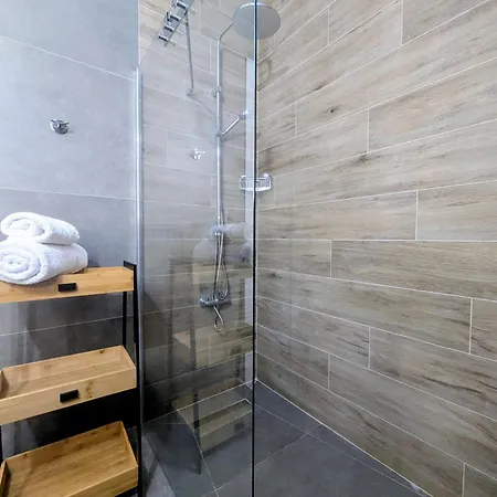Apartamento Modern Near Coral Bay Pool & Fast Wifi
